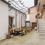 Pr'lukcevih With 4 Bedrooms & Indoor Sauna Dom wakacyjny
