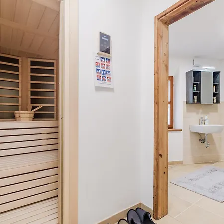 Pr'lukcevih With 4 Bedrooms & Indoor Sauna *