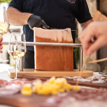 Pr'lukcevih With 4 Bedrooms & Indoor Sauna Kanal