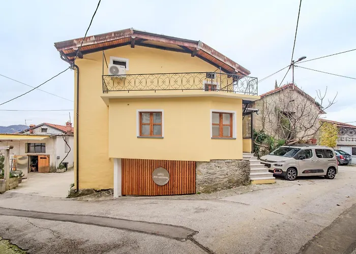 Holiday home Pr'lukcevih With 4 Bedrooms & Indoor Sauna