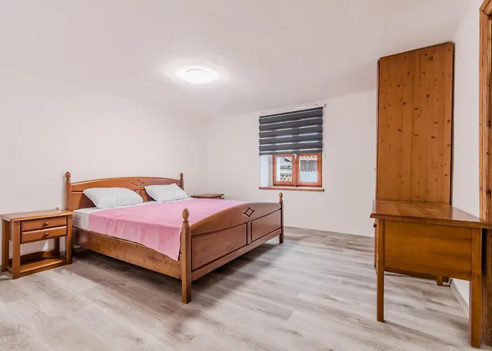 Pr'lukcevih With 4 Bedrooms & Indoor Sauna * Kanal