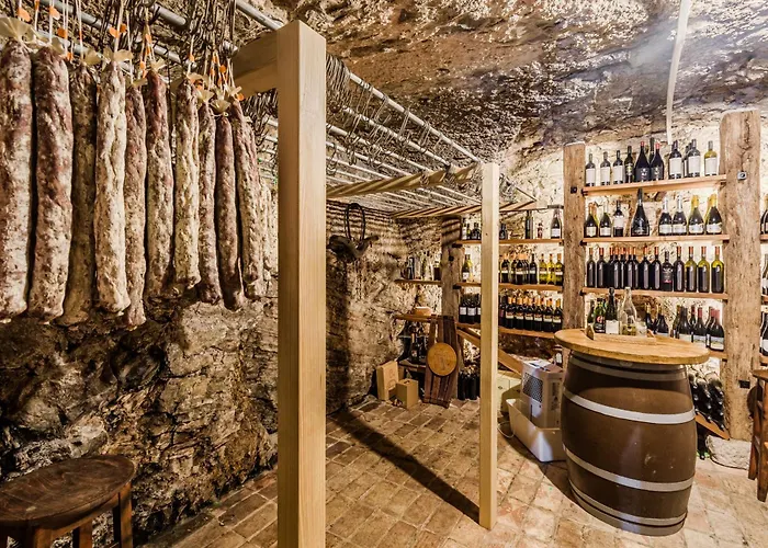 Ferienhaus Pr'lukcevih With 4 Bedrooms & Indoor Sauna Kanal