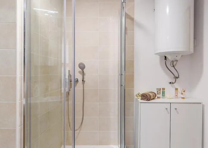 Pr'lukcevih With 4 Bedrooms & Indoor Sauna