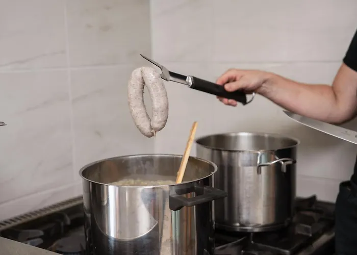 Pr'lukcevih With 4 Bedrooms & Indoor Sauna Ferienhaus