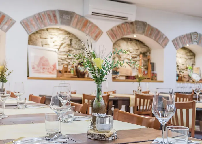 Pr'lukcevih With 4 Bedrooms & Indoor Sauna Dom wakacyjny